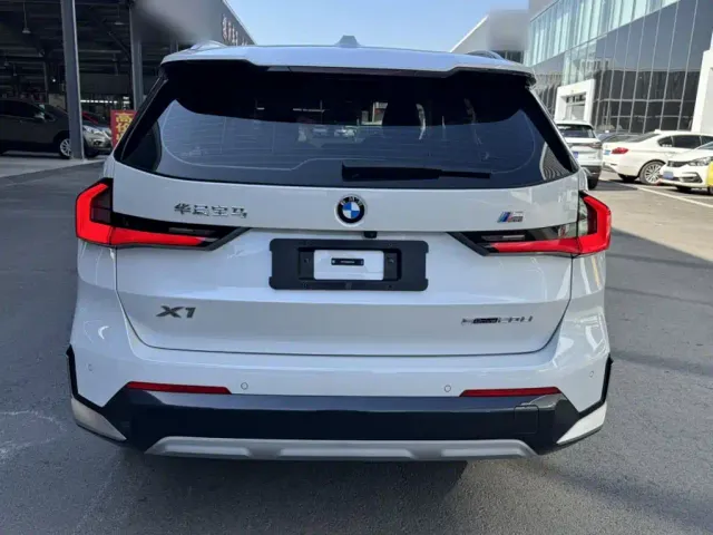 BMW X1 — Фото автомобиля 8
