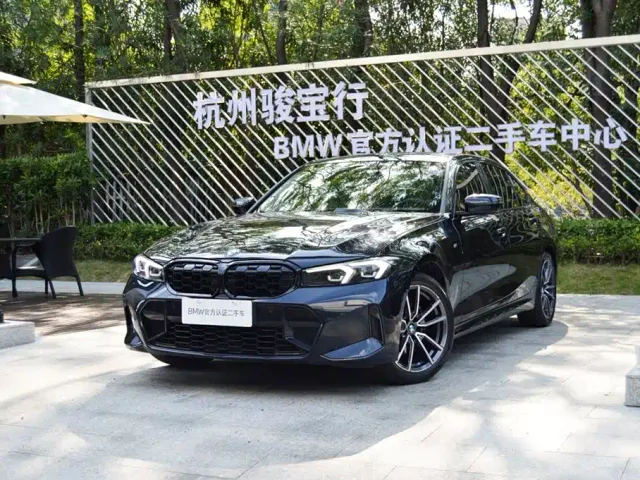 Фотография автомобиля — BMW 3 Series