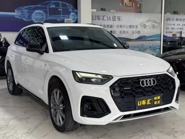 Audi Q5L — Фото автомобиля 3