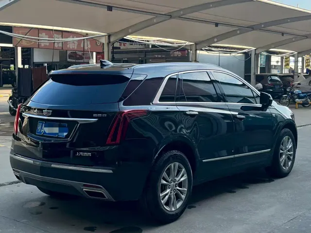 Cadillac XT5 — Фото автомобиля 4