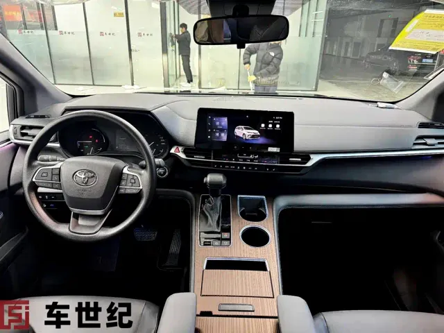 Toyota Granvia — Фото автомобиля 4