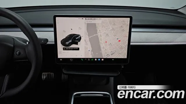 Tesla Model Y — Фото автомобиля 14