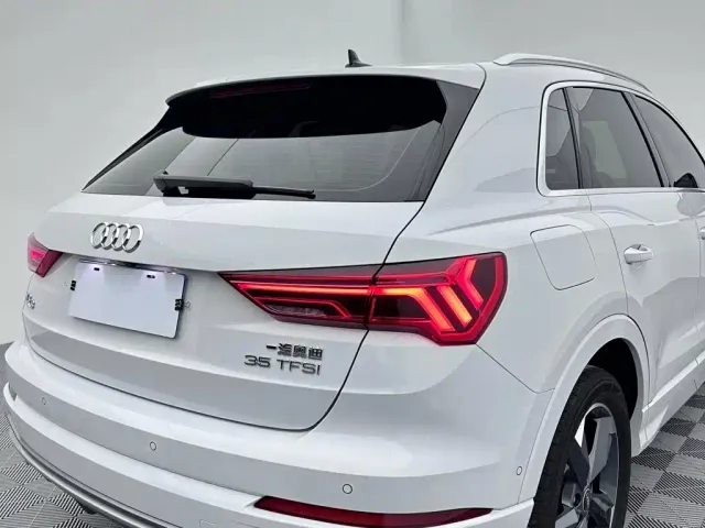 Audi Q3 — Фото автомобиля 18