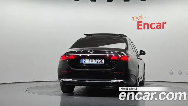 Mercedes-Benz E-Class W214 — Фото автомобиля 4