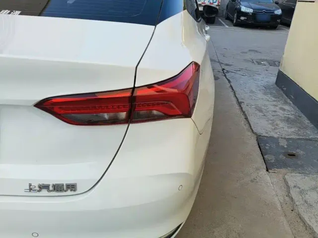 Buick Verano — Фото автомобиля 7