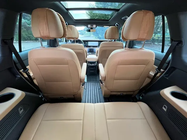 Li Auto ONE — Фото автомобиля 19