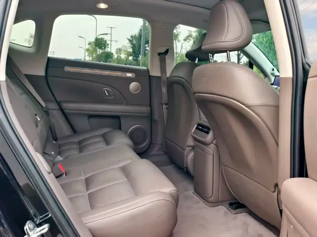 IM Motors LS6 — Фото автомобиля 8