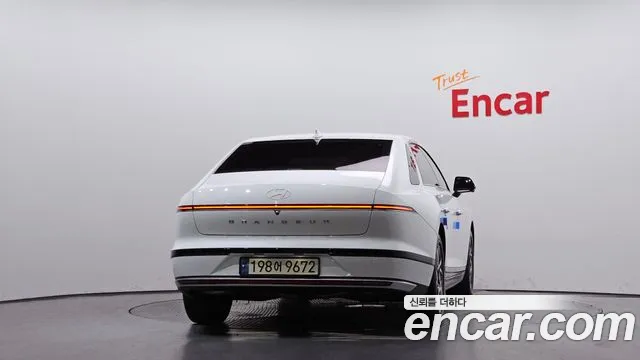Hyundai Grandeur GN7 — Фото автомобиля 4