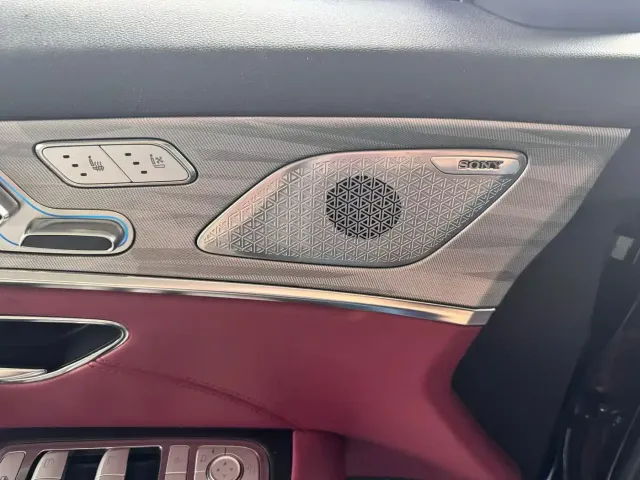 Jetour Jetour X70 PLUS 2023 1.6T DCT Champion PRO 7-seater — Фото автомобиля 7