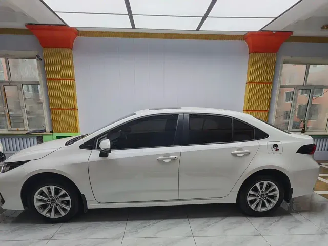 Toyota Corolla — Фото автомобиля 5