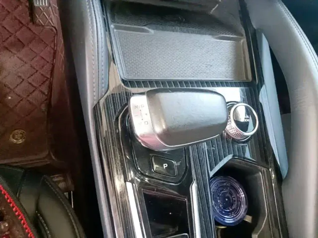Geely Xingyue L — Фото автомобиля 13