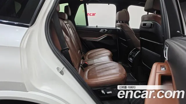 BMW X5 xDrive 40i M Sport — Фото автомобиля 8