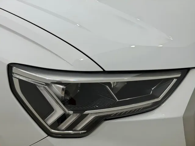 Audi Q3 — Фото автомобиля 14