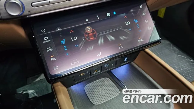 Hyundai Grandeur Grandeur (GN7) 2.5 Бензин 2WD — Фото автомобиля 26