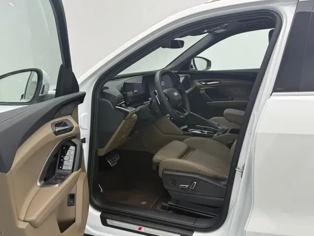 Audi Q5L — Фото автомобиля 4