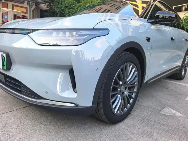 Leapmotor C11 — Фото автомобиля 4