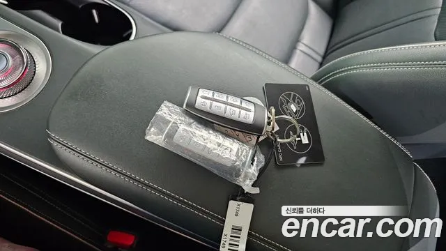 Genesis GV70 Electrified GV70 — Фото автомобиля 15