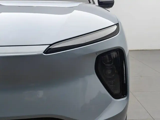 Nio ES6 — Фото автомобиля 7