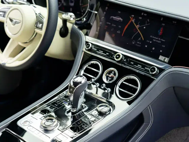 Bentley Continental — Фото автомобиля 16