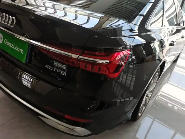 Audi A6L — Фото автомобиля 7