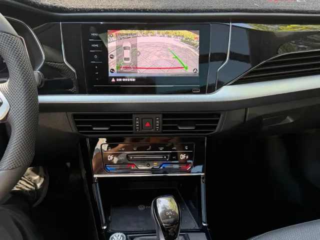 Volkswagen Passat — Фото автомобиля 19