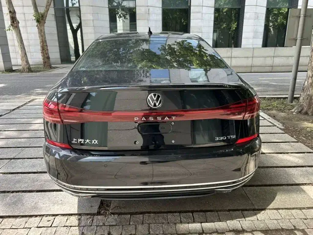 Volkswagen Passat 2022 330TSI Starlight Elite Edition — Фото автомобиля 7
