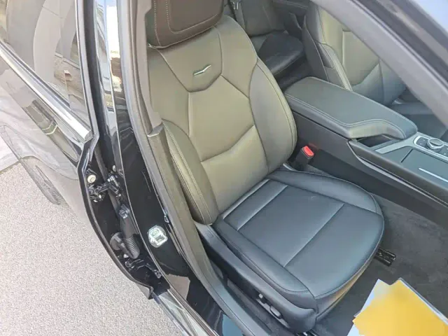 Cadillac CT5 — Фото автомобиля 24