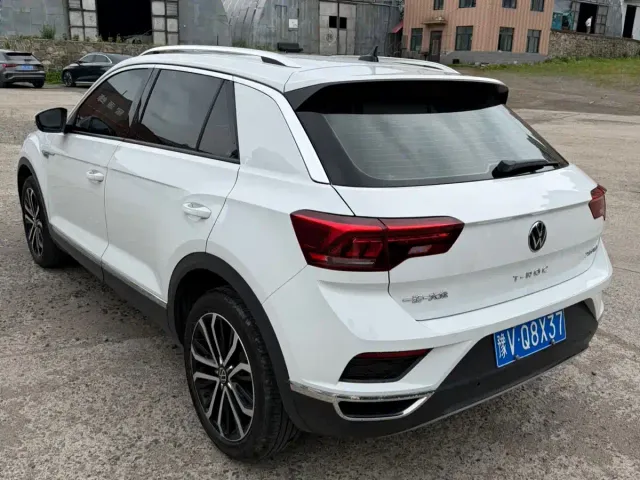 Volkswagen T-Roc — Фото автомобиля 8
