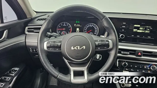 Kia K5 — Фото автомобиля 12