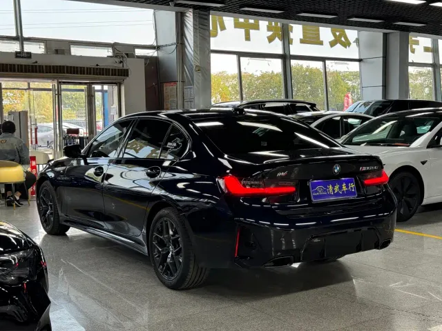 BMW 3 Series — Фото автомобиля 13