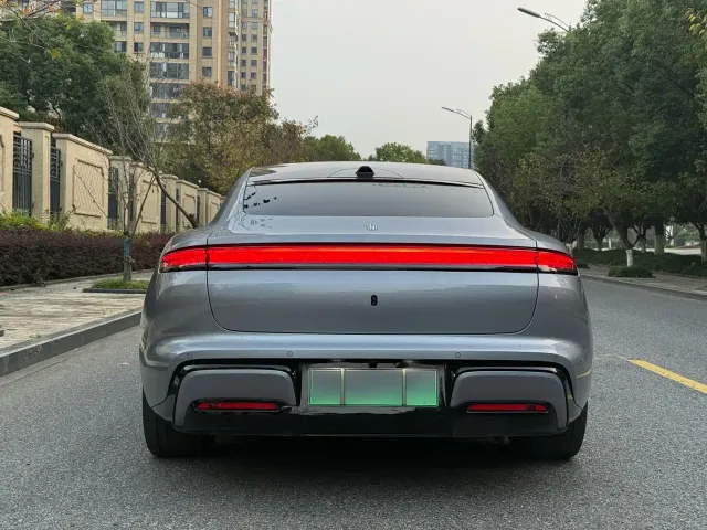 Shangjie Z7 — Фото автомобиля 4