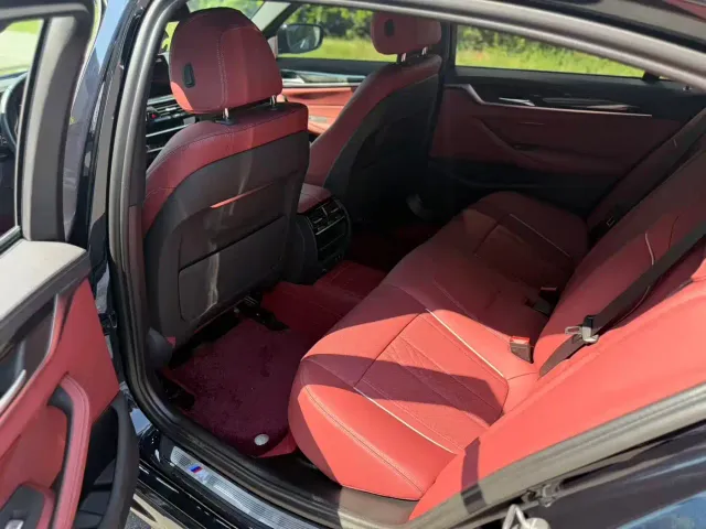 BMW 5 Series — Фото автомобиля 6