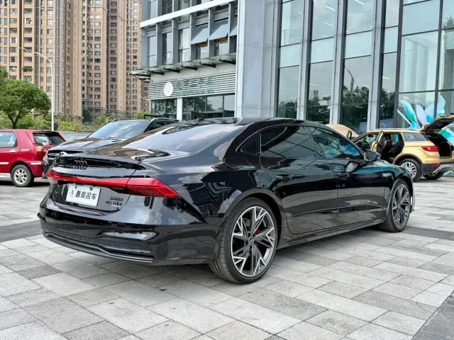 Audi A7L — Фото автомобиля 7