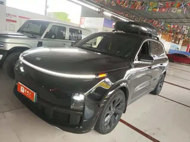 Фотография автомобиля — Li Auto L8