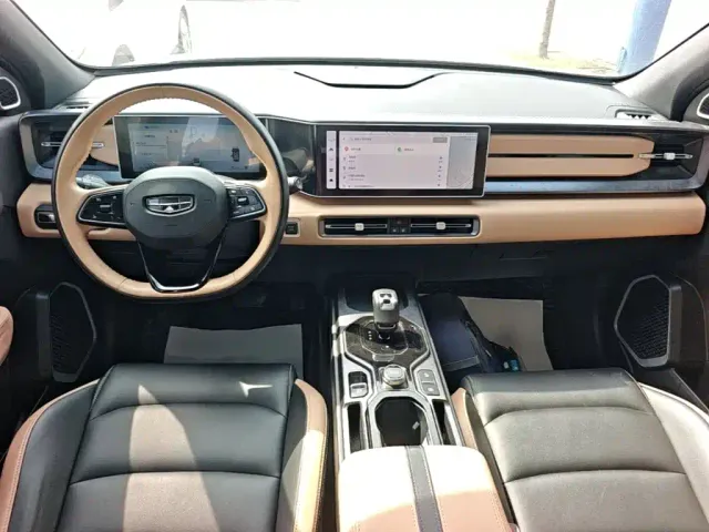 Geely ICON — Фото автомобиля 9