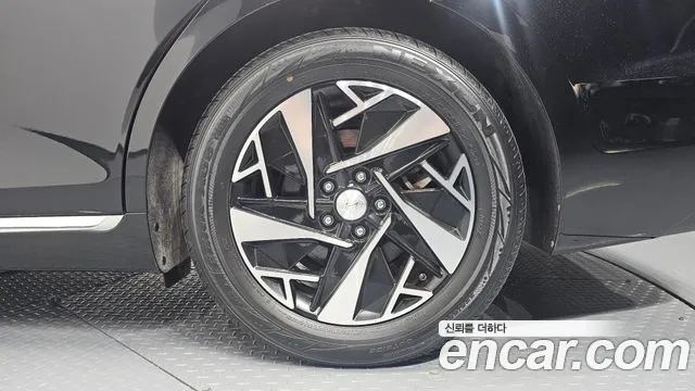 Hyundai Grandeur Grandeur (New) Hybrid — Фото автомобиля 6