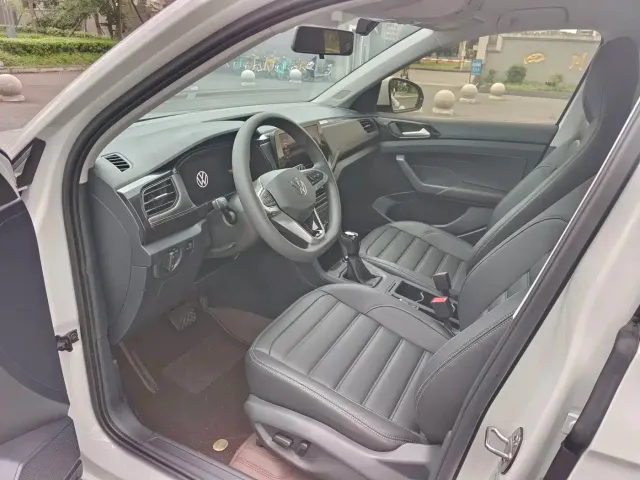 Volkswagen Tharu 2025 Model Rising Star 1.5L Advance Edition — Фото автомобиля 7
