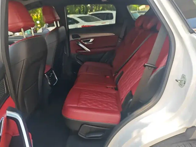 Jetour X70 Plus — Фото автомобиля 16