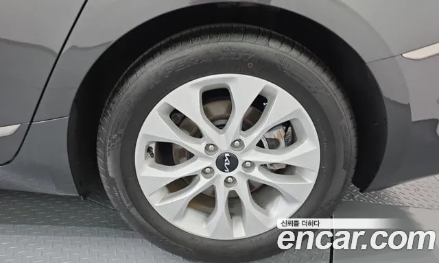 Kia K8 — Фото автомобиля 6