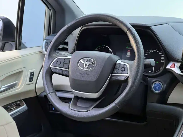 Toyota Granvia — Фото автомобиля 15