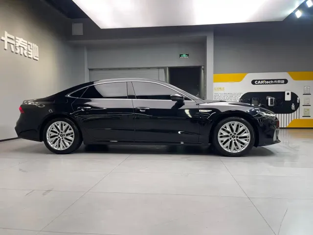 Audi A7L — Фото автомобиля 14