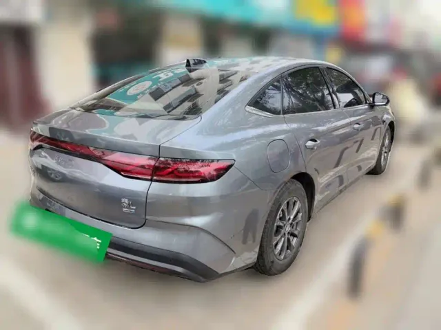 BYD Qin L — Фото автомобиля 4