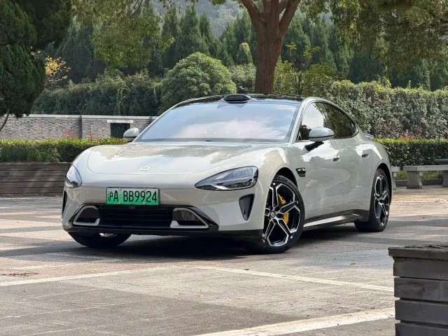Xiaomi SU7 — Фото автомобиля 6