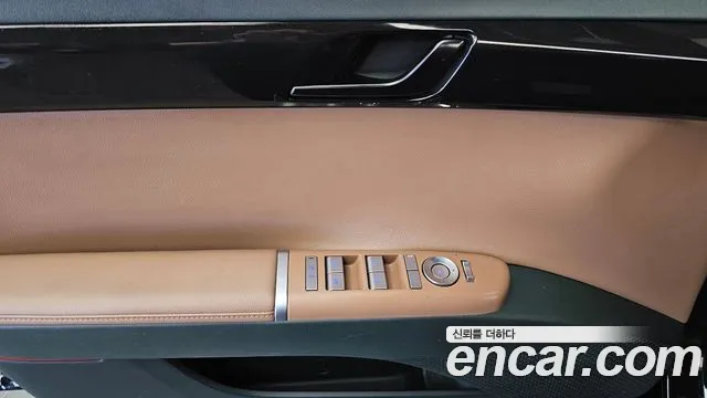 Hyundai Grandeur GN7 — Фото автомобиля 28