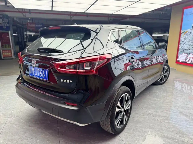 Nissan Qashqai — Фото автомобиля 5