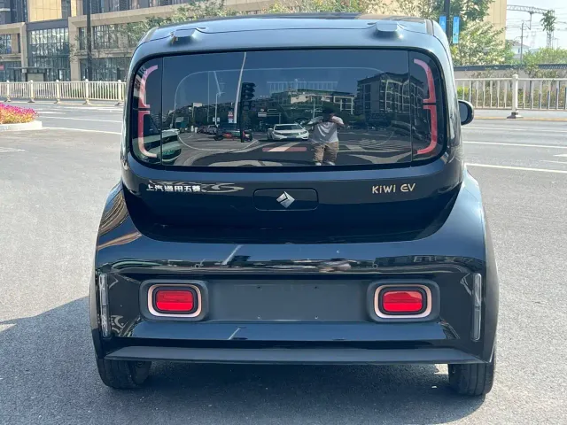 Baojun KiWi EV — Фото автомобиля 5