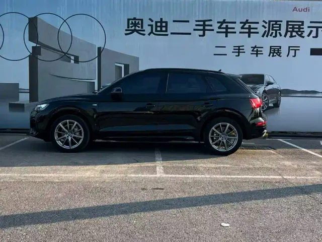 Audi Q5L — Фото автомобиля 3