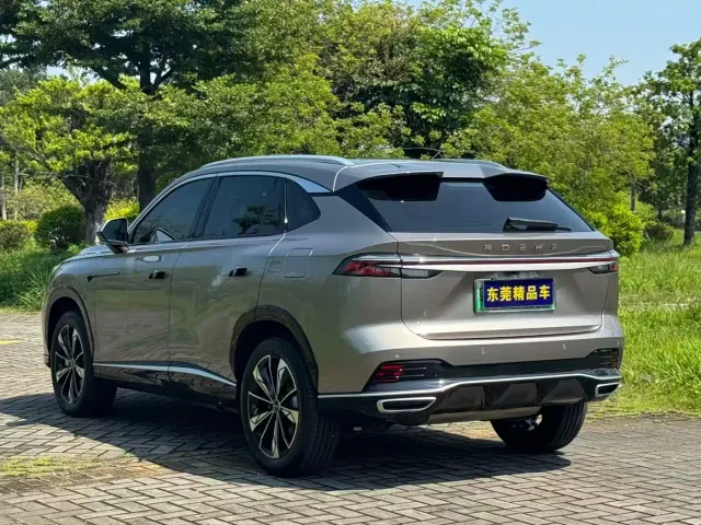 Roewe RX5 — Фото автомобиля 16