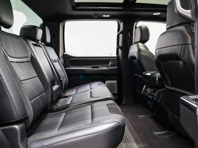 Ford F-150 Raptor — Фото автомобиля 11