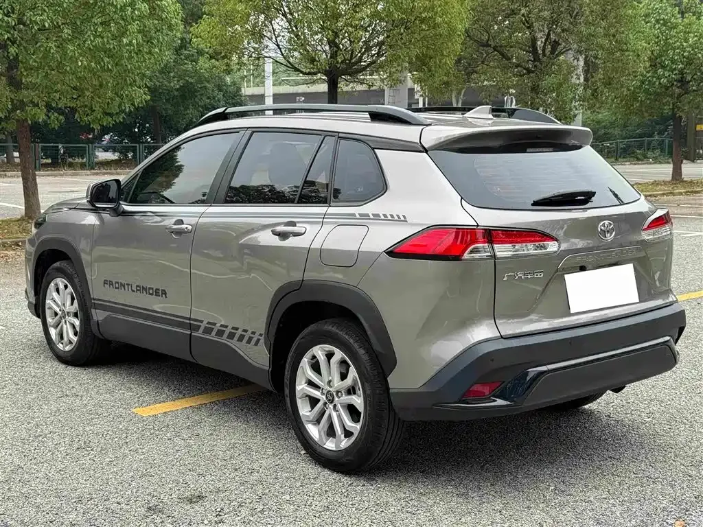 Toyota Frontlander 2024 2.0L CVT Elite Plus Edition — Фото автомобиля 15